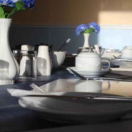 Leamington House Bed & Breakfast Бармут Екстериор снимка