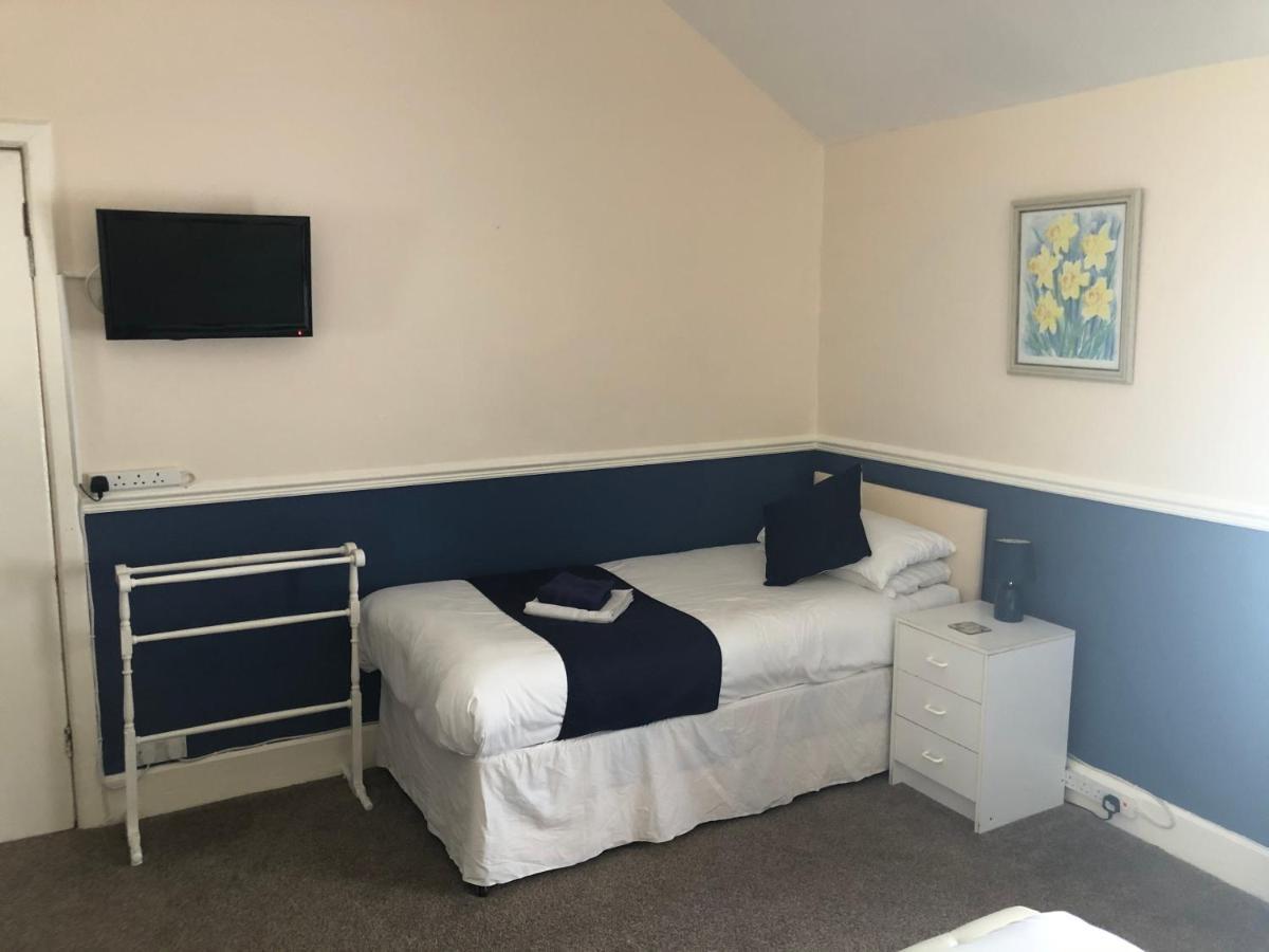 Leamington House Bed & Breakfast Бармут Екстериор снимка