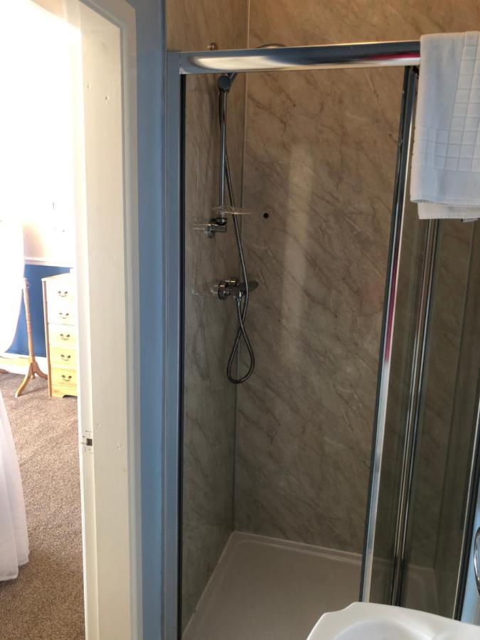 Leamington House Bed & Breakfast Бармут Екстериор снимка