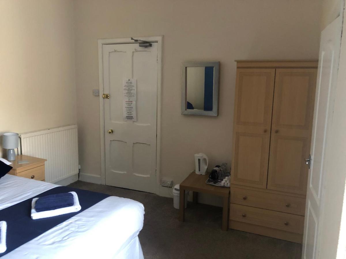 Leamington House Bed & Breakfast Бармут Екстериор снимка