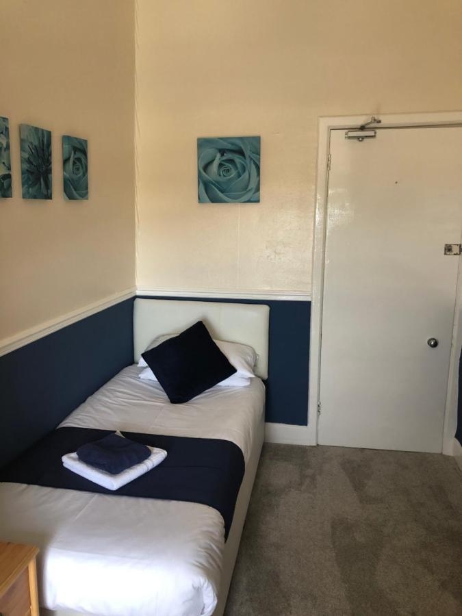 Leamington House Bed & Breakfast Бармут Екстериор снимка