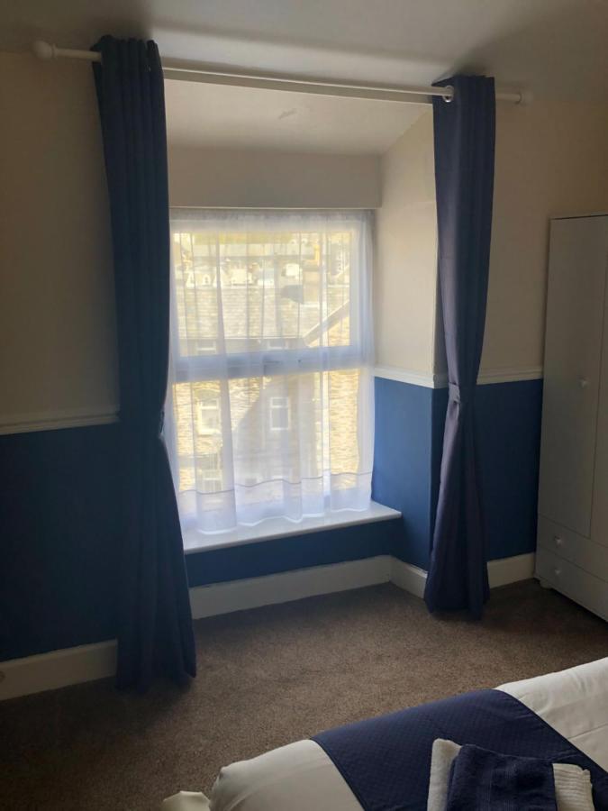 Leamington House Bed & Breakfast Бармут Екстериор снимка