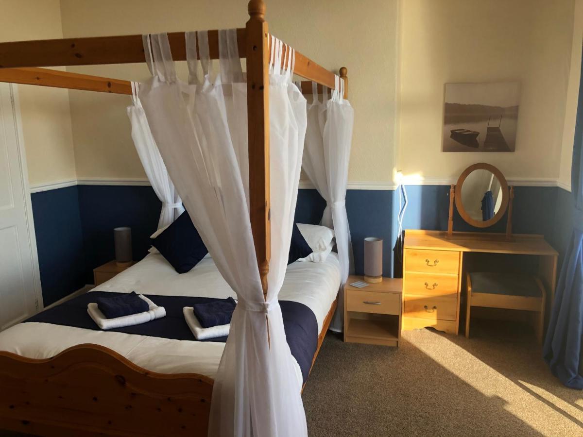 Leamington House Bed & Breakfast Бармут Екстериор снимка
