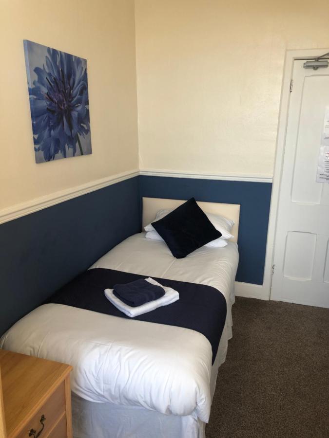 Leamington House Bed & Breakfast Бармут Екстериор снимка